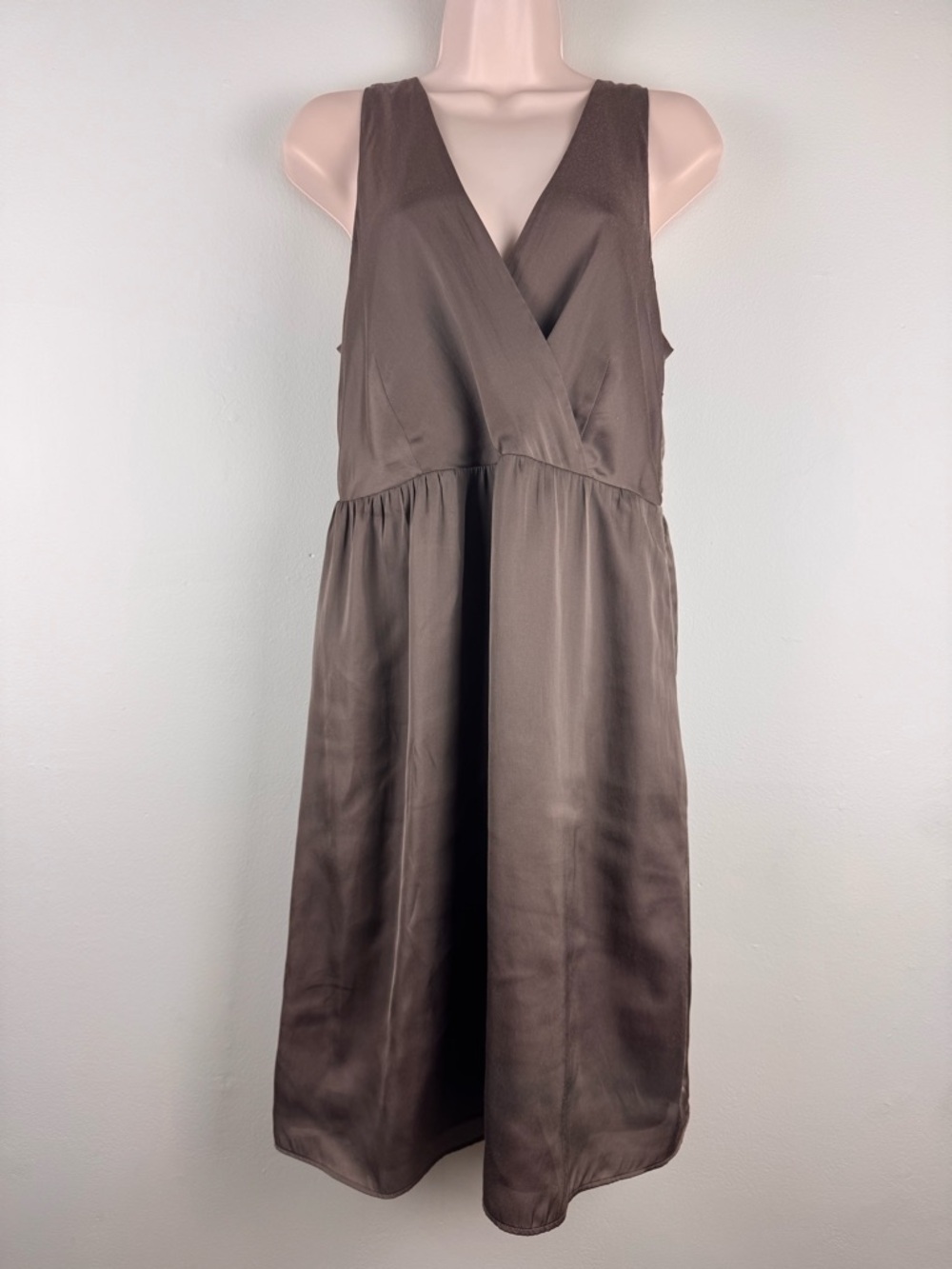 GAP Brown Sleeveless Midi Dress V Neck Pleated Waist Size 8P